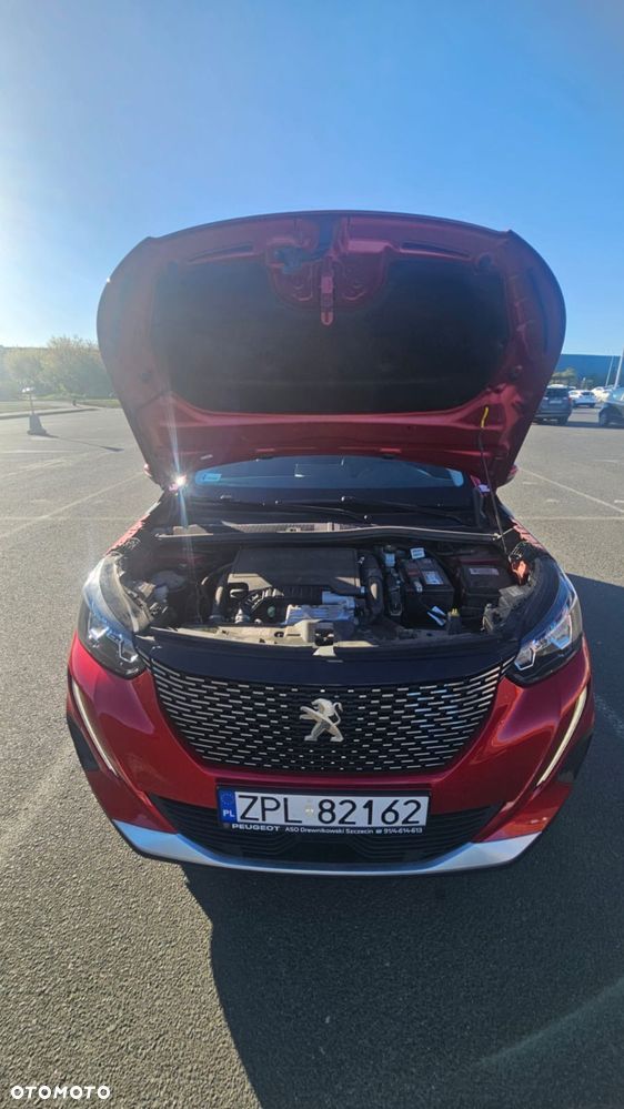 Peugeot 2008 1.2 PureTech Allure S&S EAT8 - 5