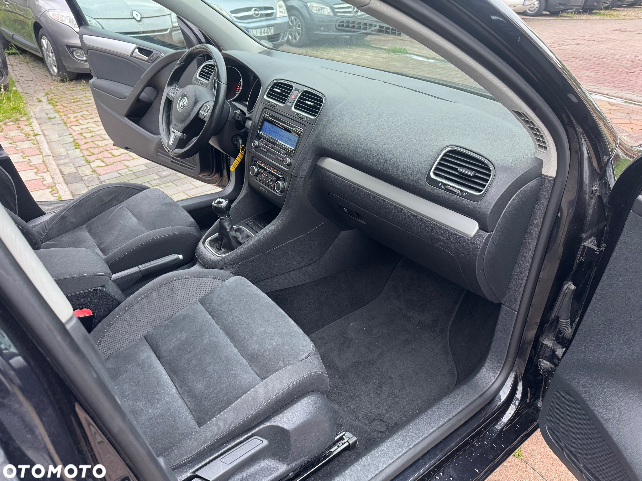 Volkswagen Golf - 18