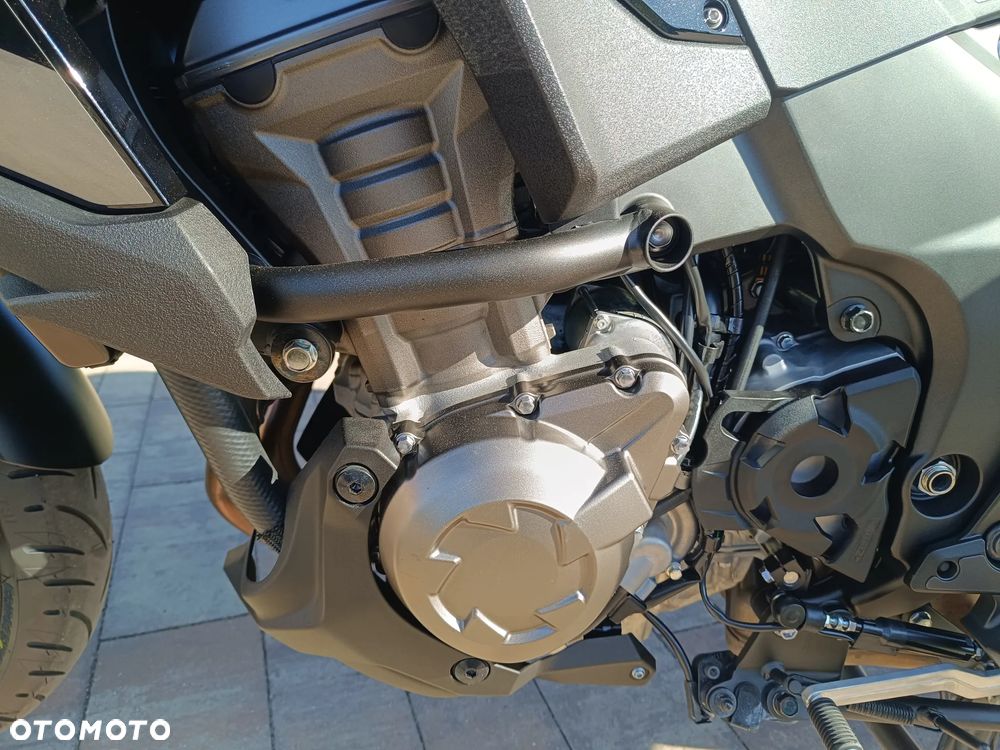 Kawasaki Versys 1000 - 23