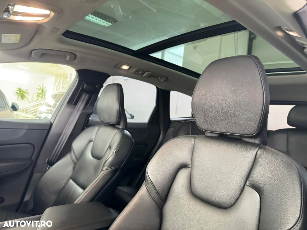 Volvo XC 60 T6 AWD Recharge Geartronic Inscription Expression - 5