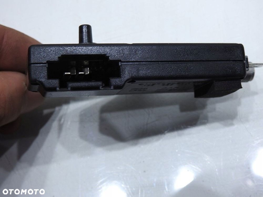 WZMACNIACZ ANTENY MERCEDES ML W163 A1638200089 - 6