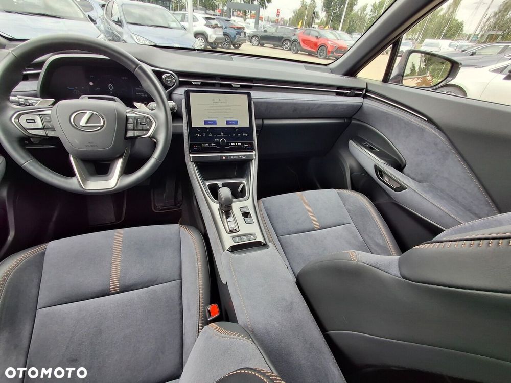 Lexus LBX 1.5 Hybrid Cool - 11