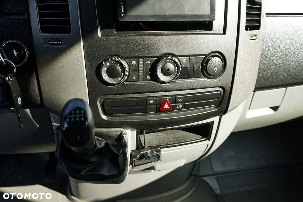 Volkswagen Crafter - 21