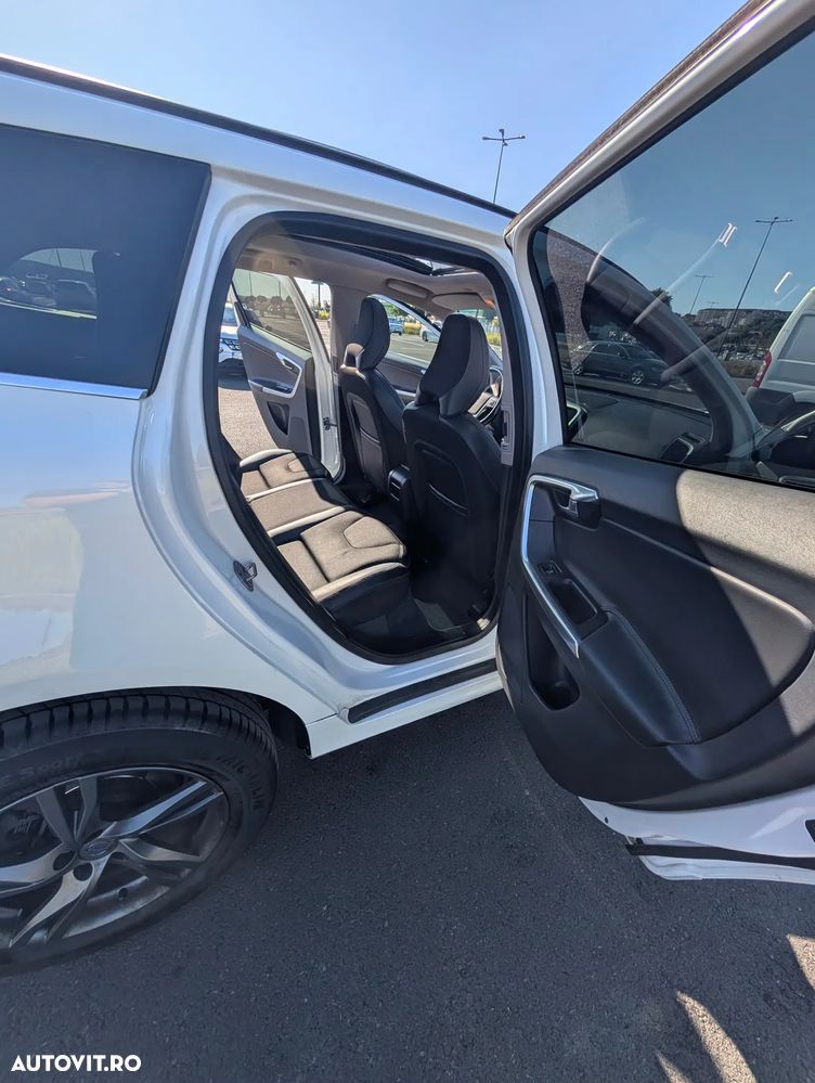 Volvo XC 60 - 25