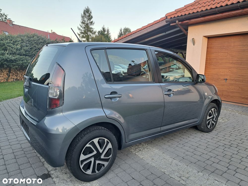 Daihatsu Sirion 1.3 CooLine - 6