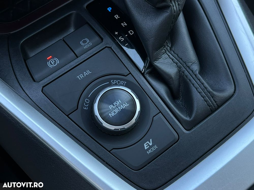 Toyota RAV4 2.5 VVT-iE 4x4 Luxury - 24