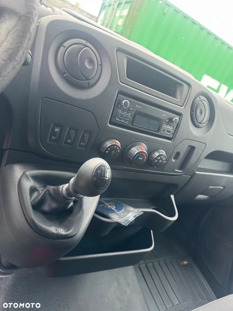 Renault Master - 24