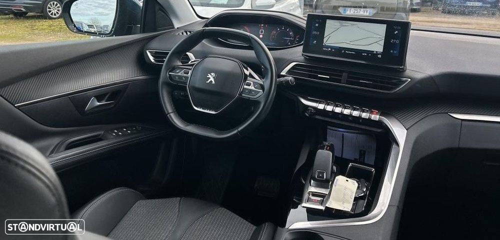 Peugeot 5008 1.2 PureTech Allure Pack EAT8 - 11