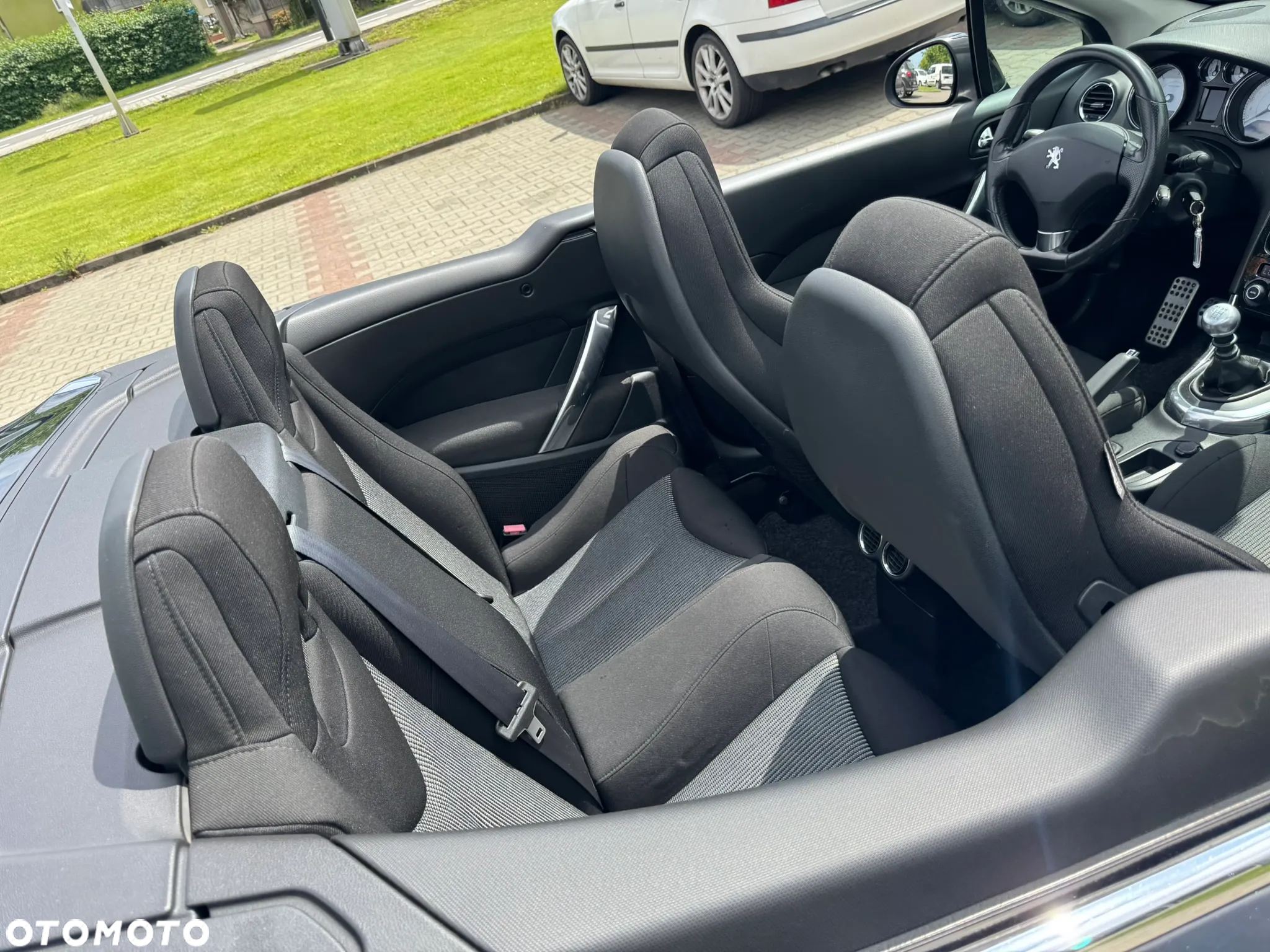 Peugeot 308 1.6 HDi Premium - 16
