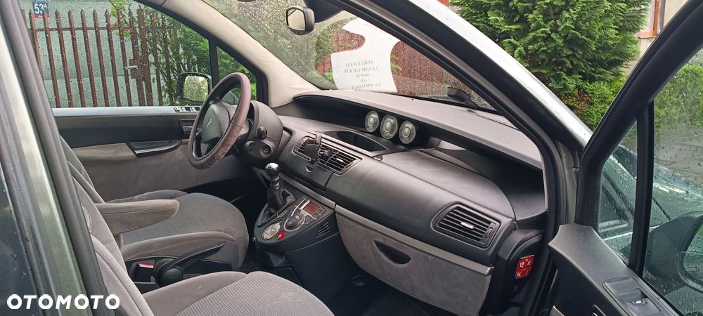 Peugeot 807 - 7