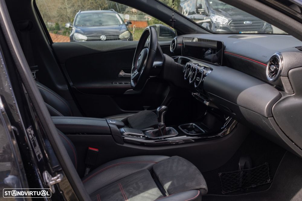Mercedes-Benz A 160 d AMG Line - 15