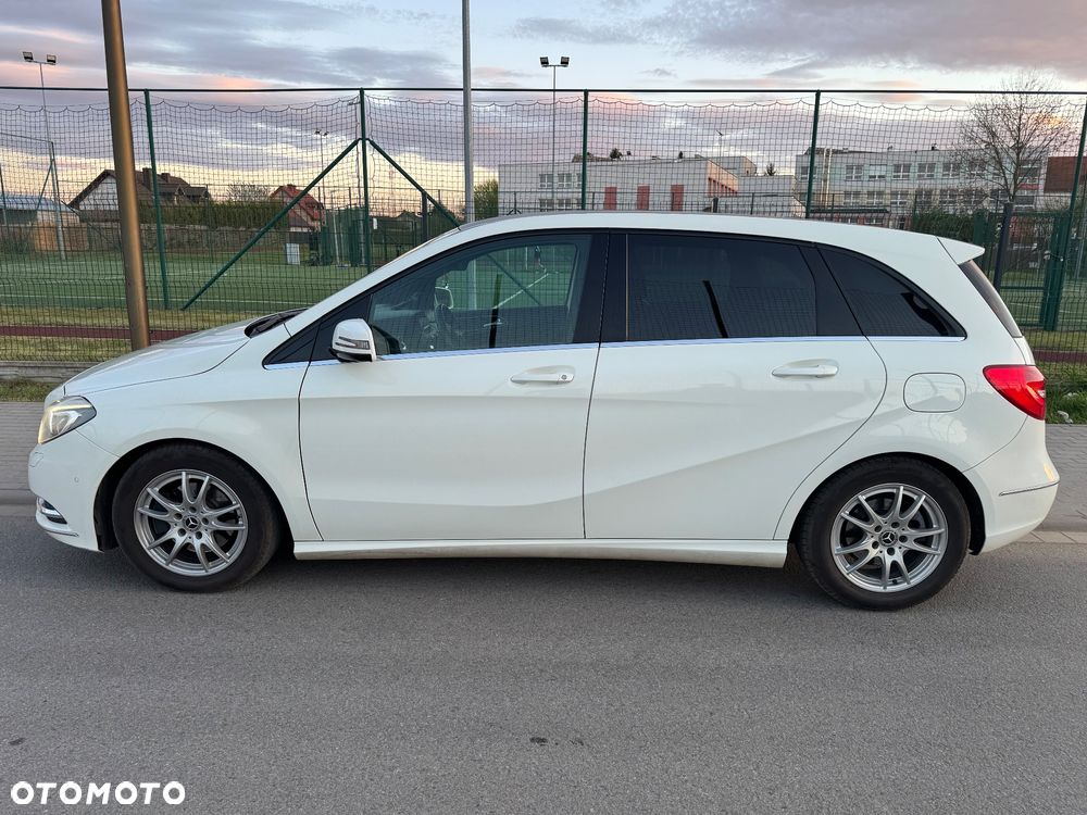 Mercedes-Benz Klasa B 180 (BlueEFFICIENCY) - 9