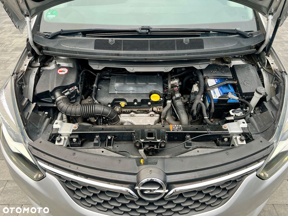 Opel Zafira Tourer 1.4 Turbo Active - 24