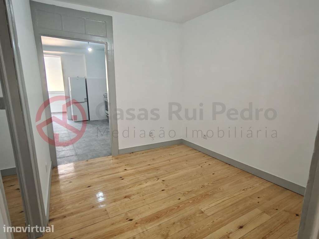 Apartamento T3 com terraço remodelado no centro de Lisboa. - Grande imagem: 4/19