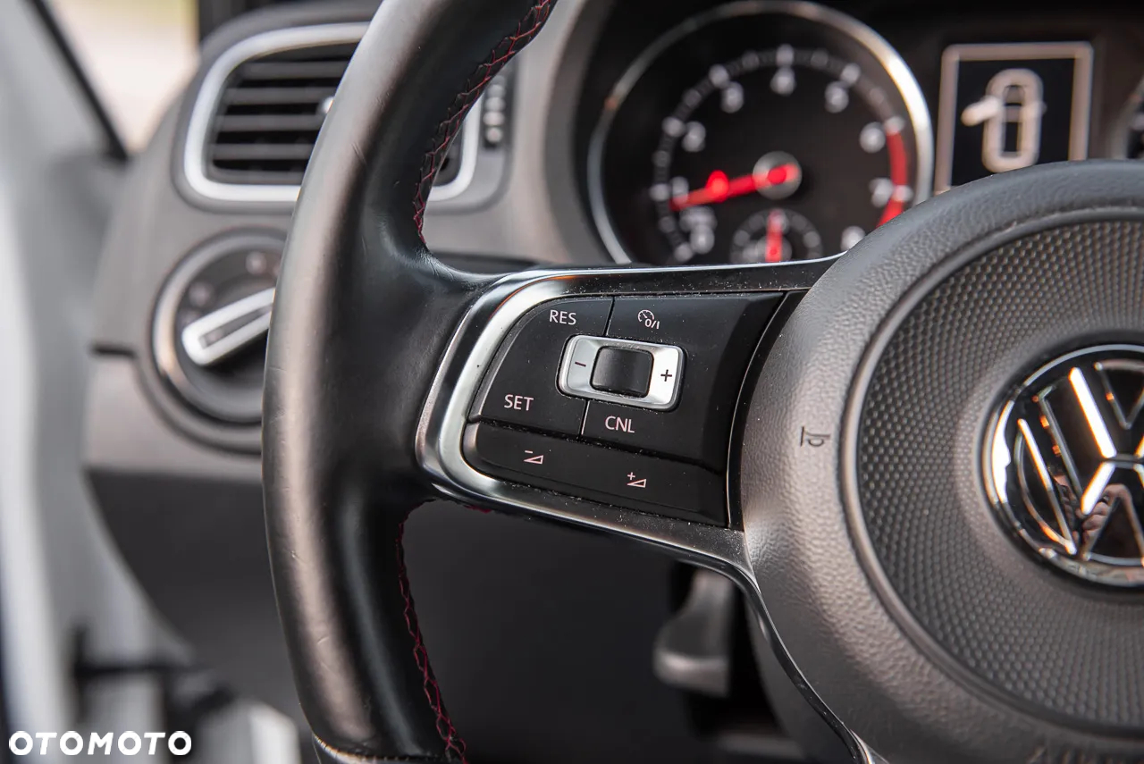 Volkswagen Polo 1.8 TSI BMT GTI DSG - 22