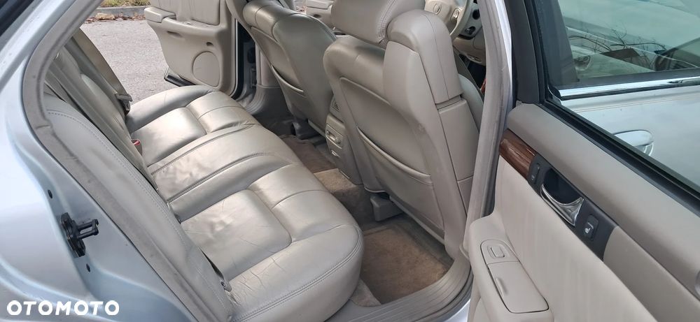 Cadillac Seville 4.6 SLS - 23