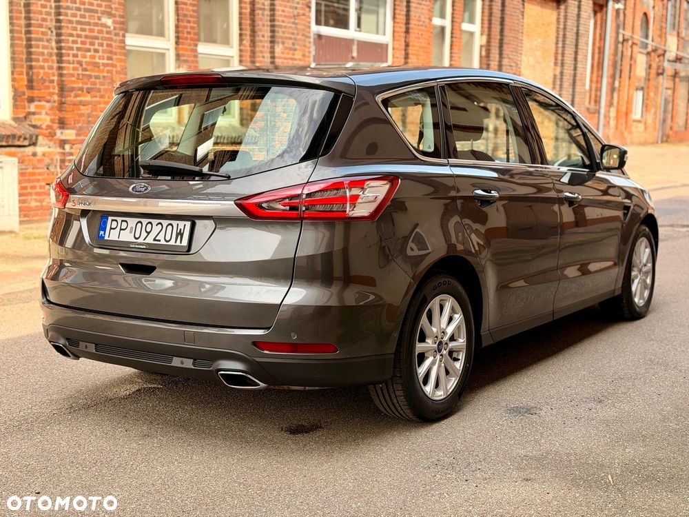 Ford S-Max 2.0 TDCi 4WD Titanium PowerShift - 12
