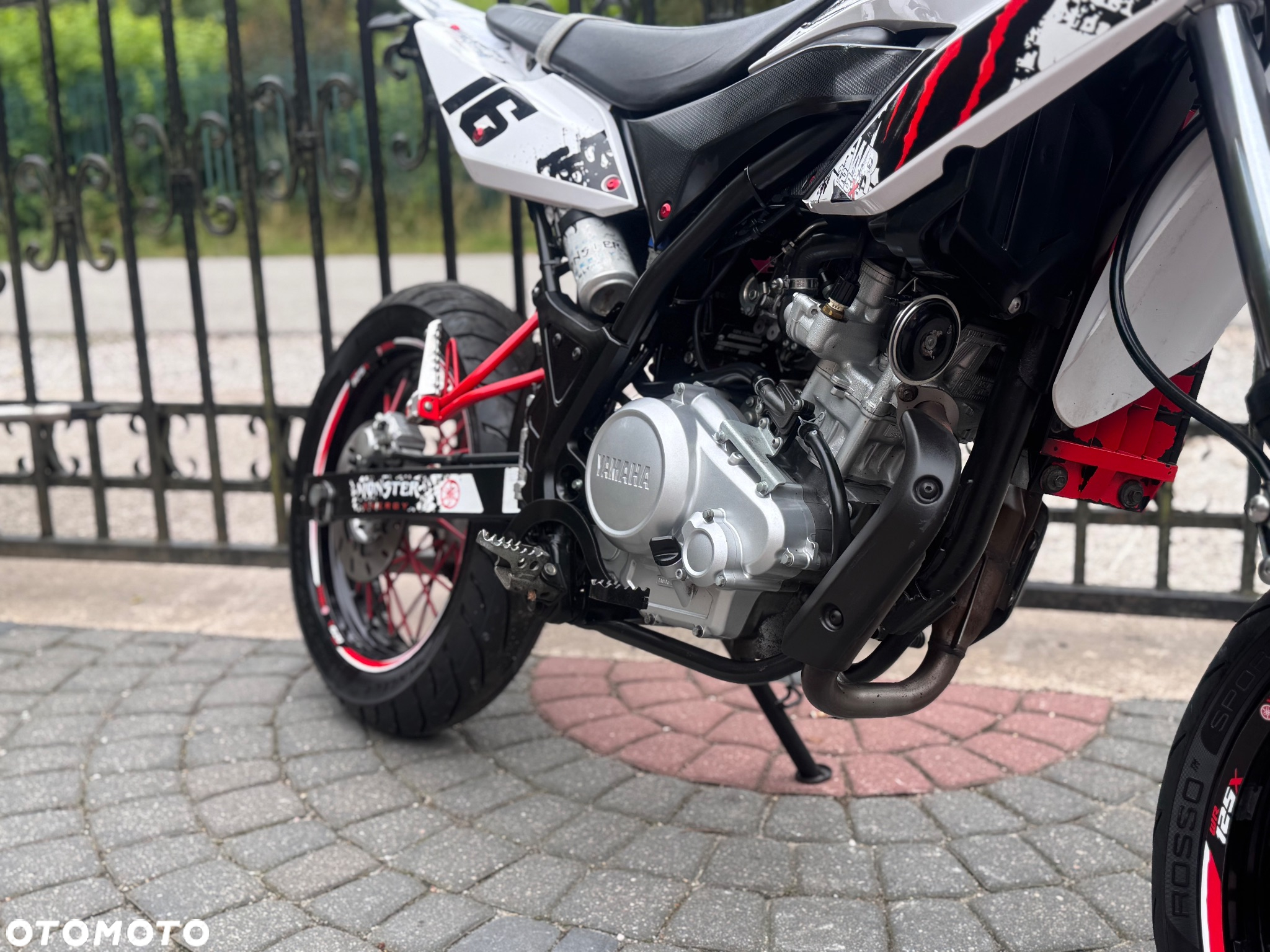 Yamaha WR - 12
