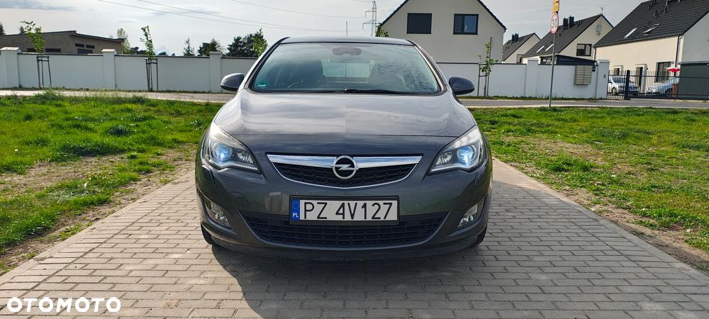 Opel Astra 1.4 Turbo - 9