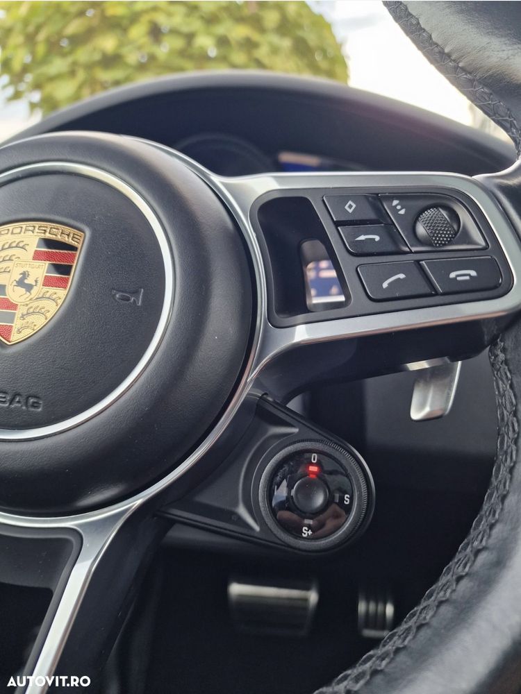 Porsche Cayenne S - 6