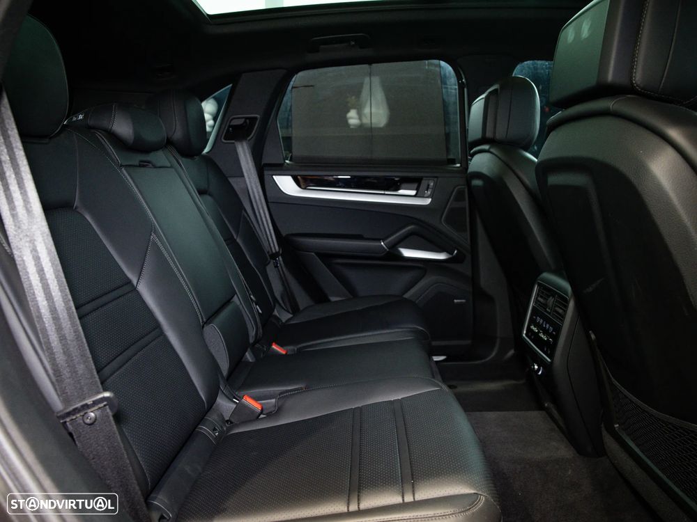 Porsche Cayenne E-Hybrid - 44