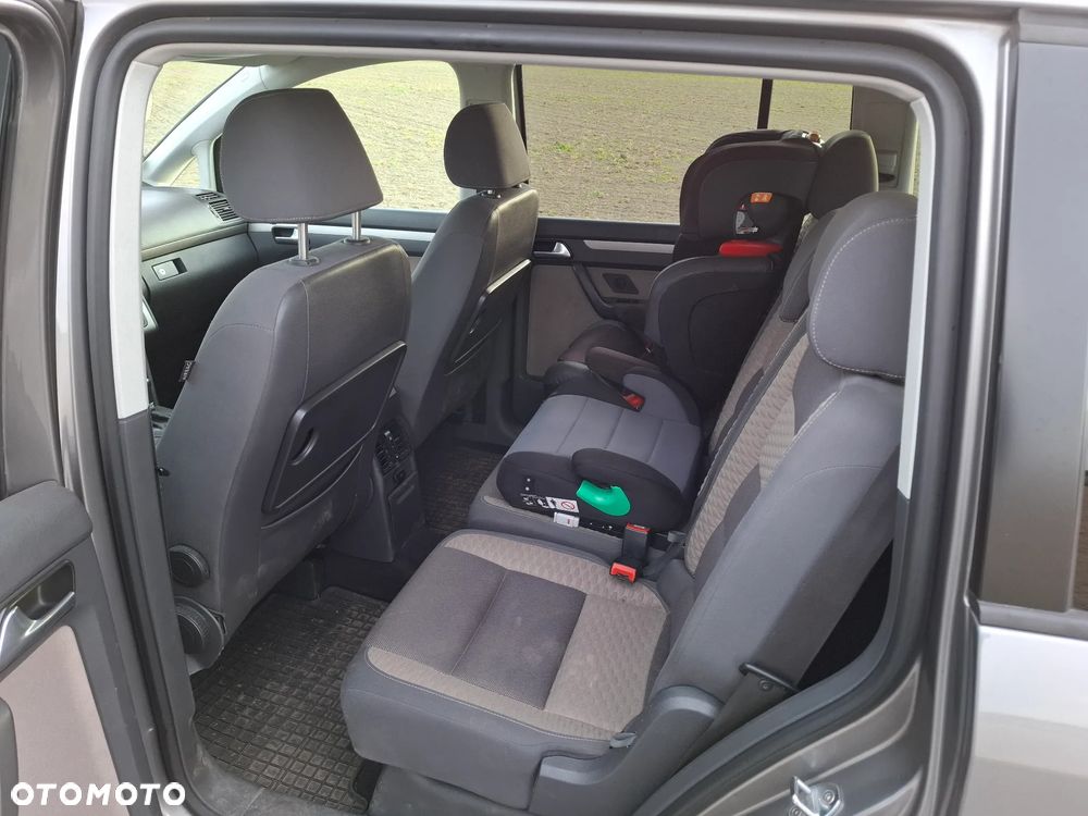 Volkswagen Touran 2.0 TDI DPF Cross DSG - 8