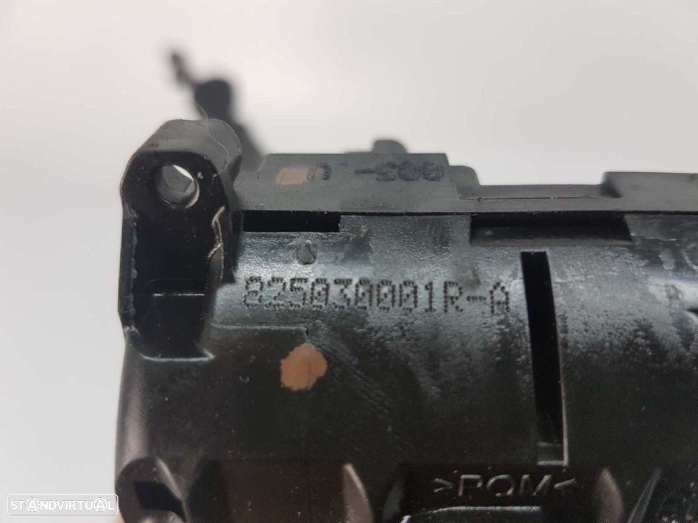 FECHADURA PORTA TRASEIRA ESQUERDA RENAULT MEGANE III BERLINA 5 P LIMITED - 4