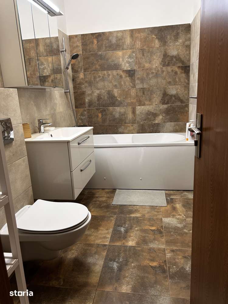 Apartament cu 3 camere + loc de parcare — fotografia 1