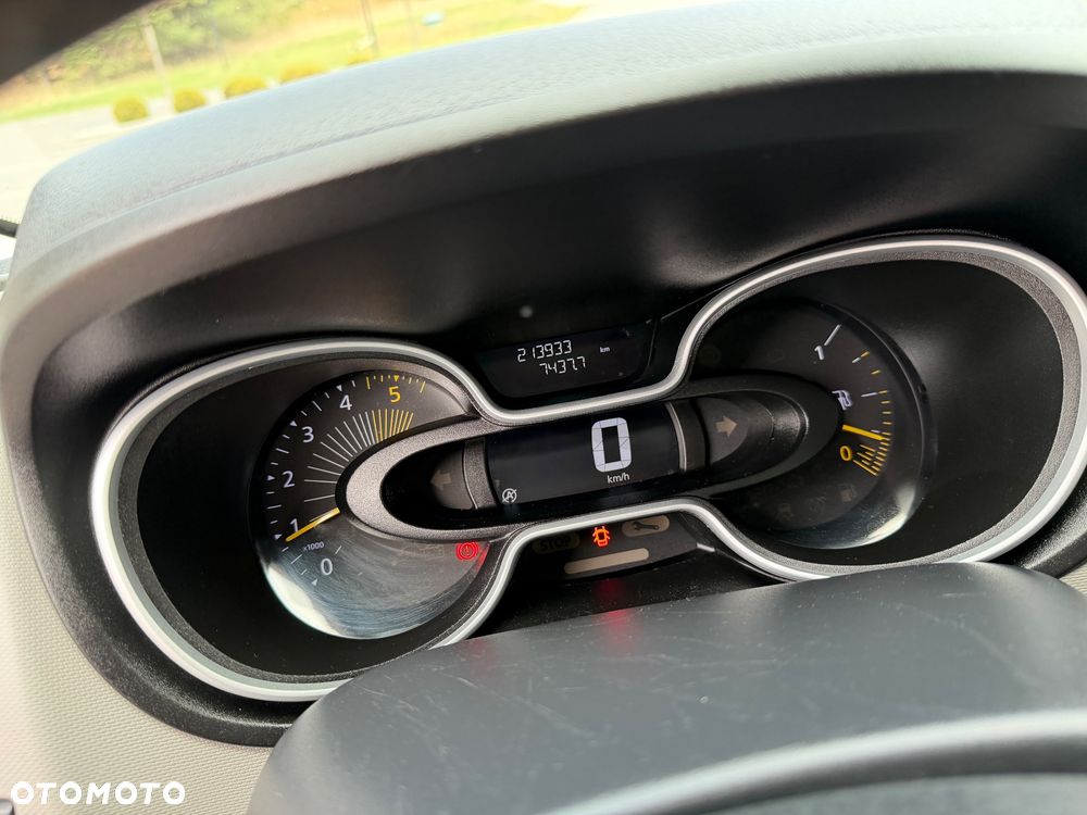Renault Trafic - 14