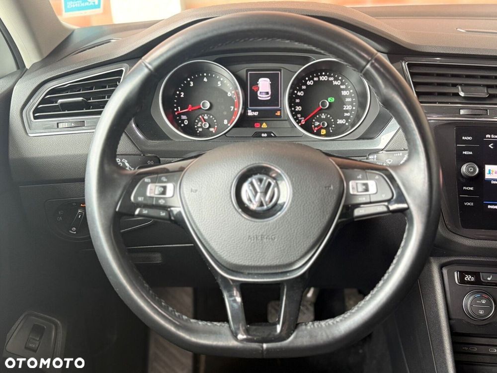 Volkswagen Tiguan - 17