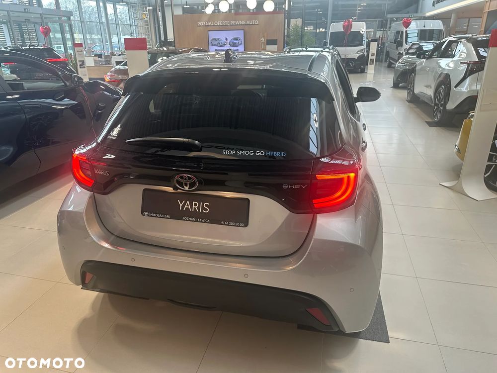 Toyota Yaris ver-hybrid-1-5-selection-style - 5