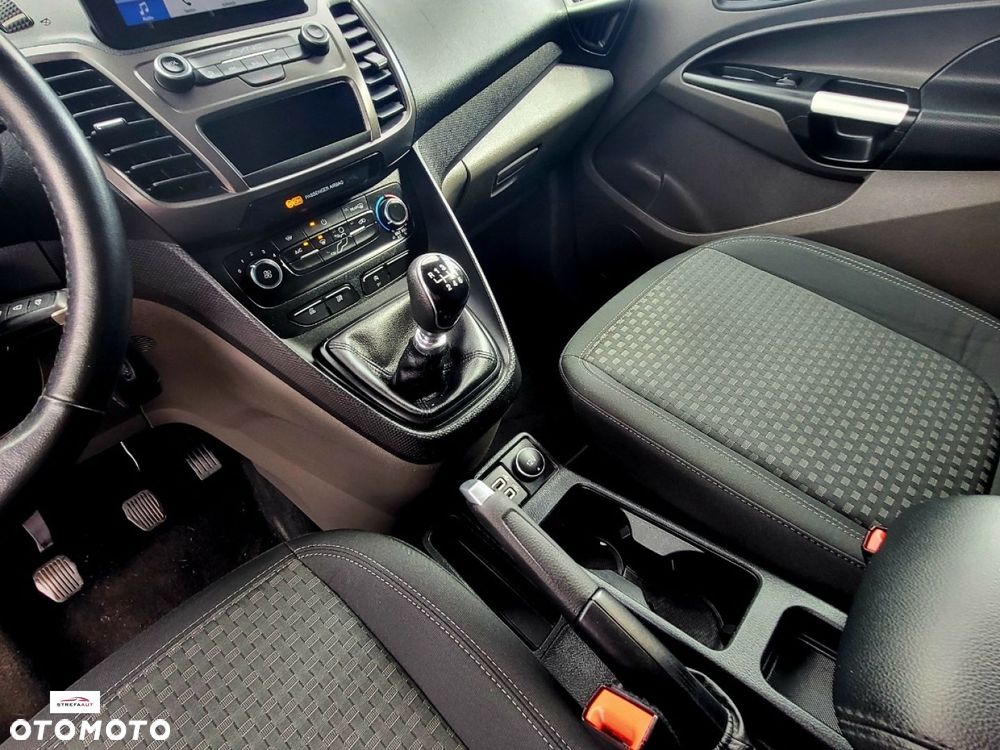 Ford Tourneo Connect - 16