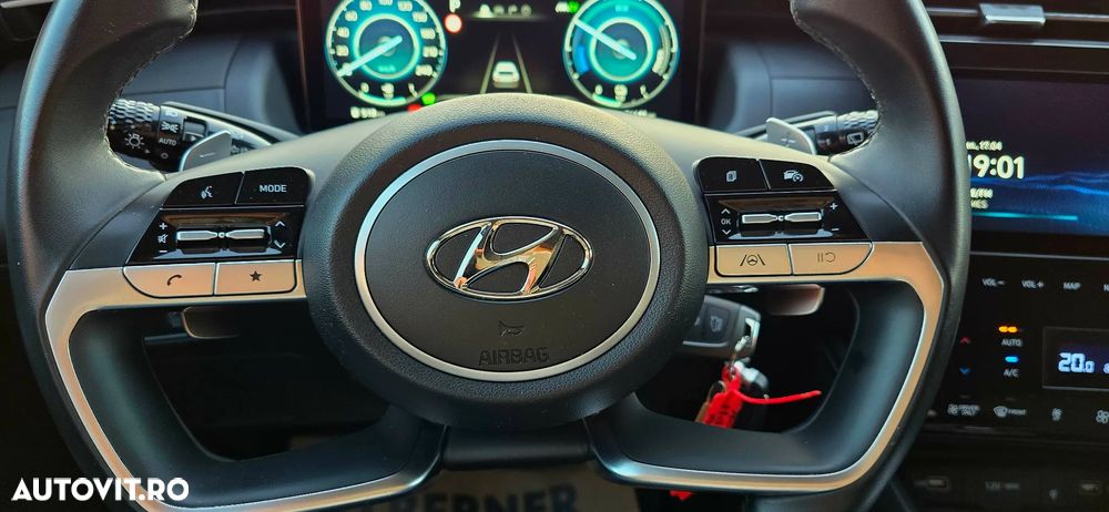 Hyundai Tucson 1.6 T-GDi HEV 2WD Select - 16