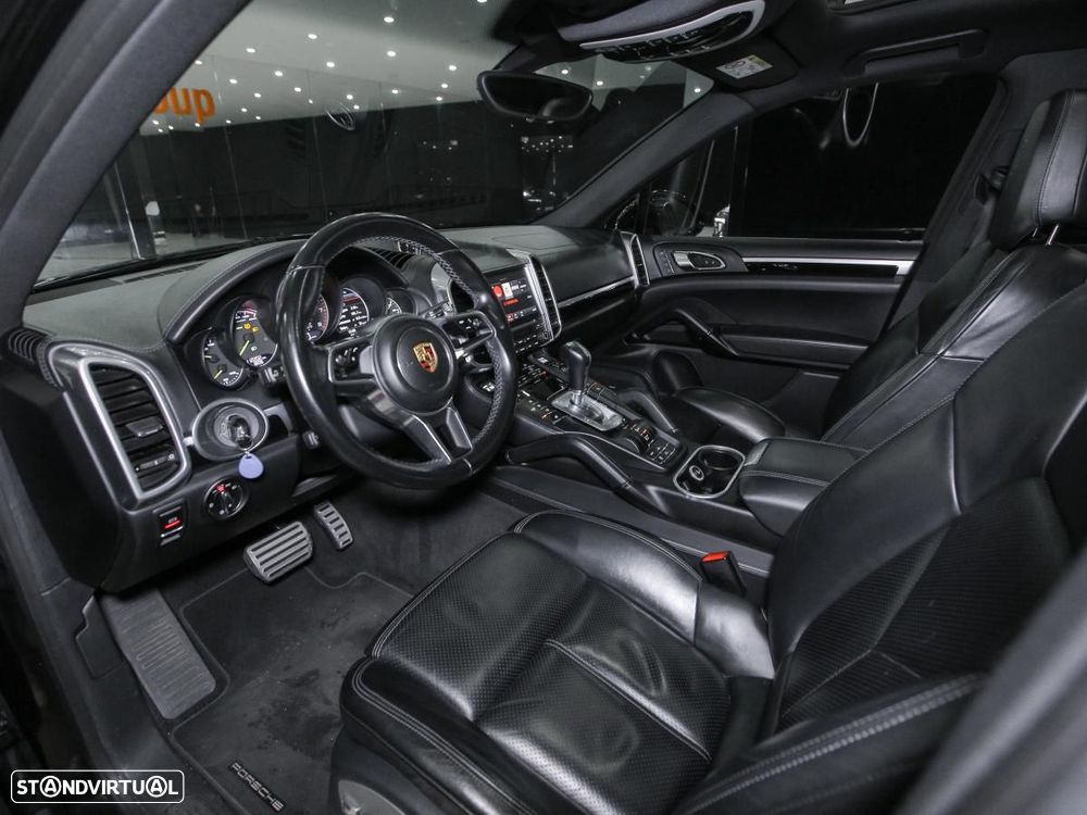 Porsche Cayenne S E-Hybrid Platinum Edition - 8