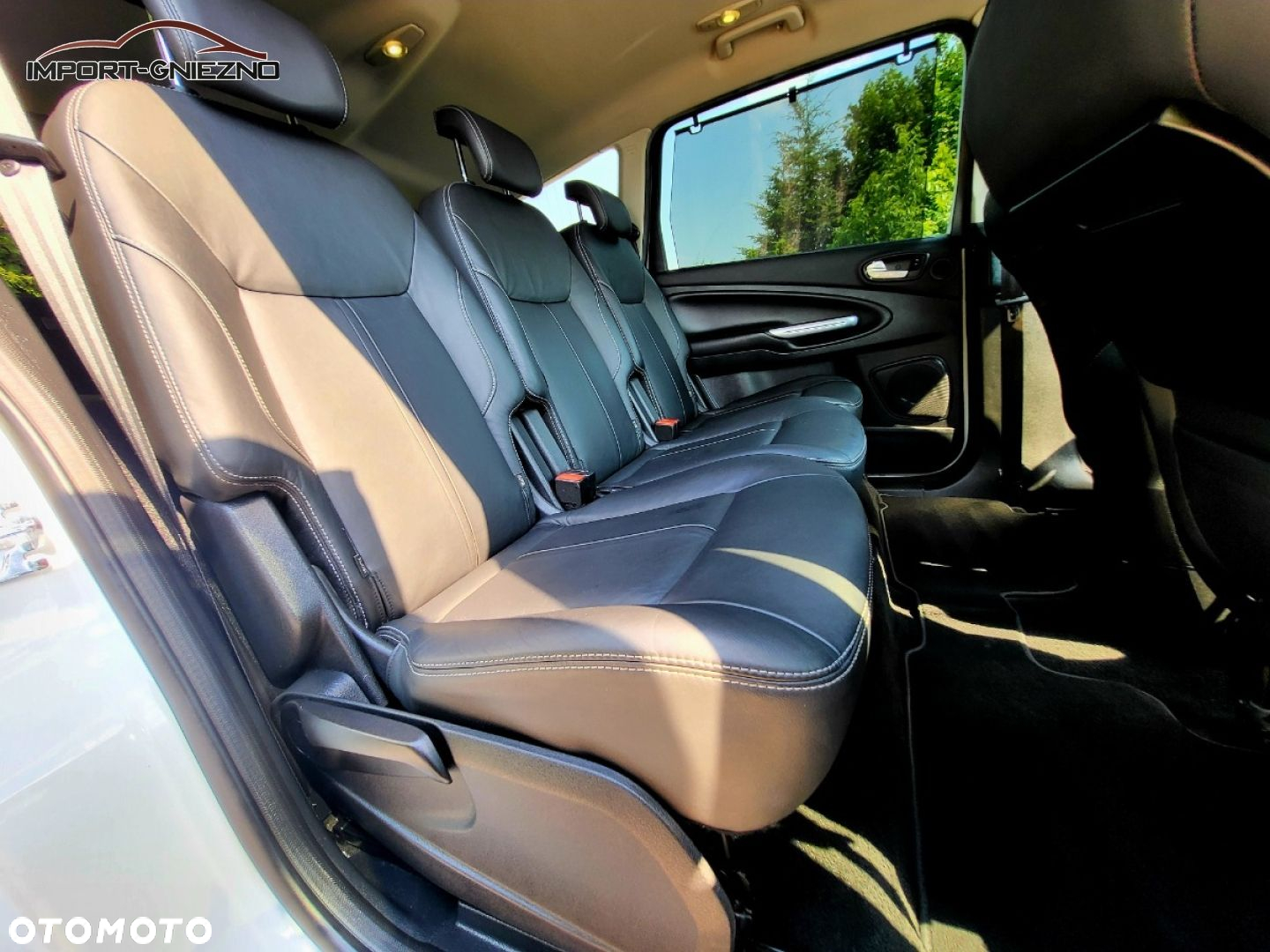 Ford S-Max - 8