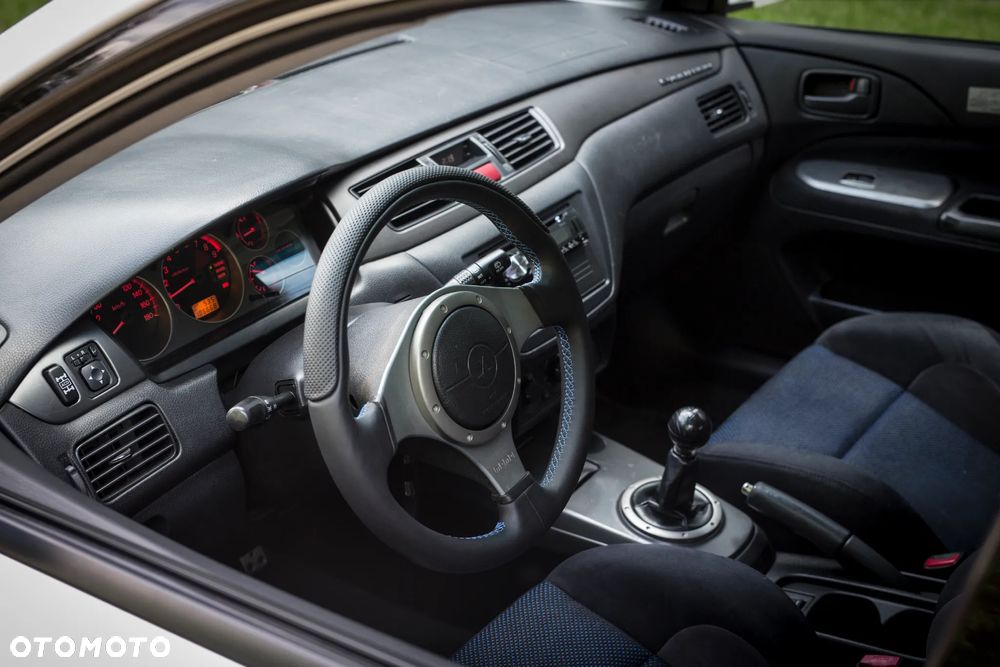Mitsubishi Lancer Evolution IX - 19