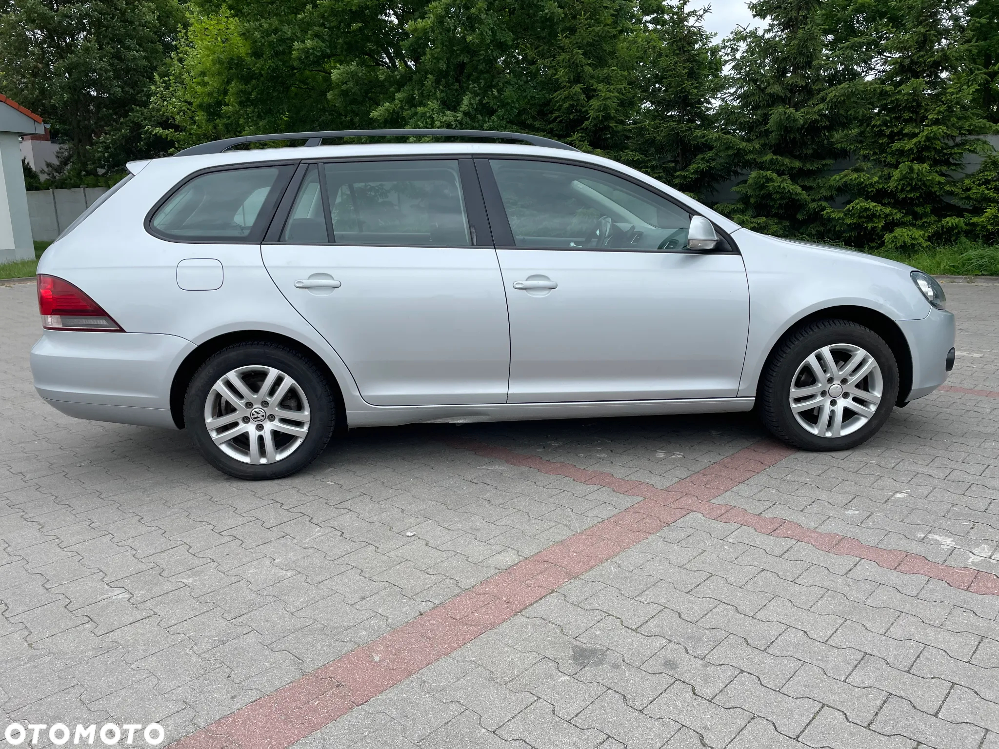 Volkswagen Golf 1.6 TDI BlueMotion Technology Comfortline - 7