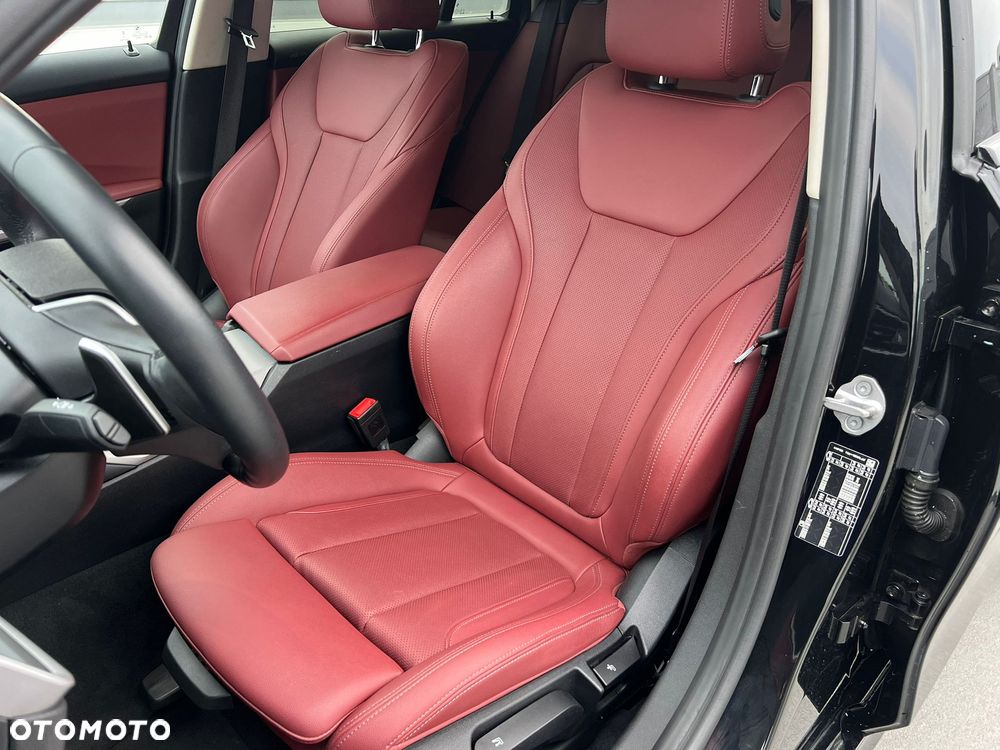 BMW Seria 3 318d MHEV Sport Line - 22