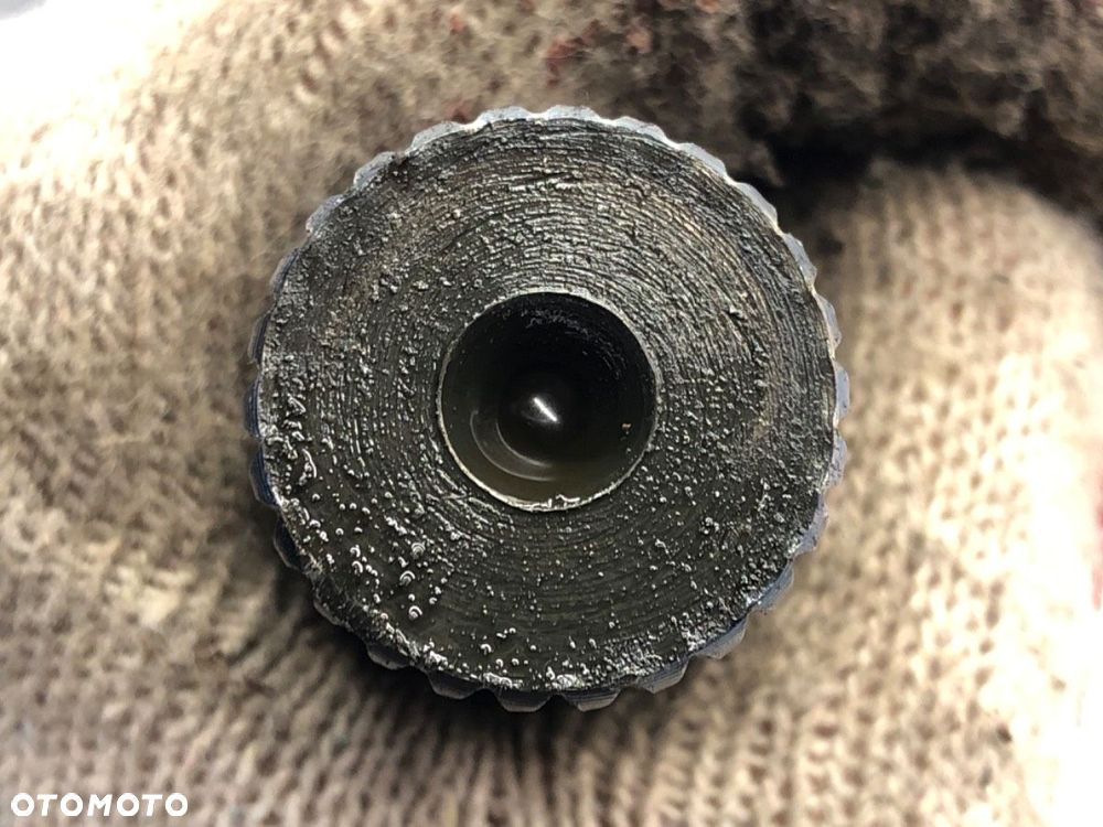 PÓŁOŚ PRAWY PRZÓD  VOLVO S70 (874) 1996 - 2000 2.4 Turbo 142 kW [193 KM] benzyna 1997 - 2000 - 4