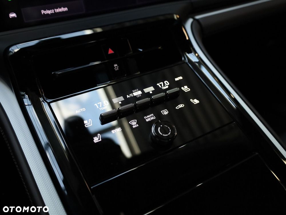 Porsche Panamera - 26