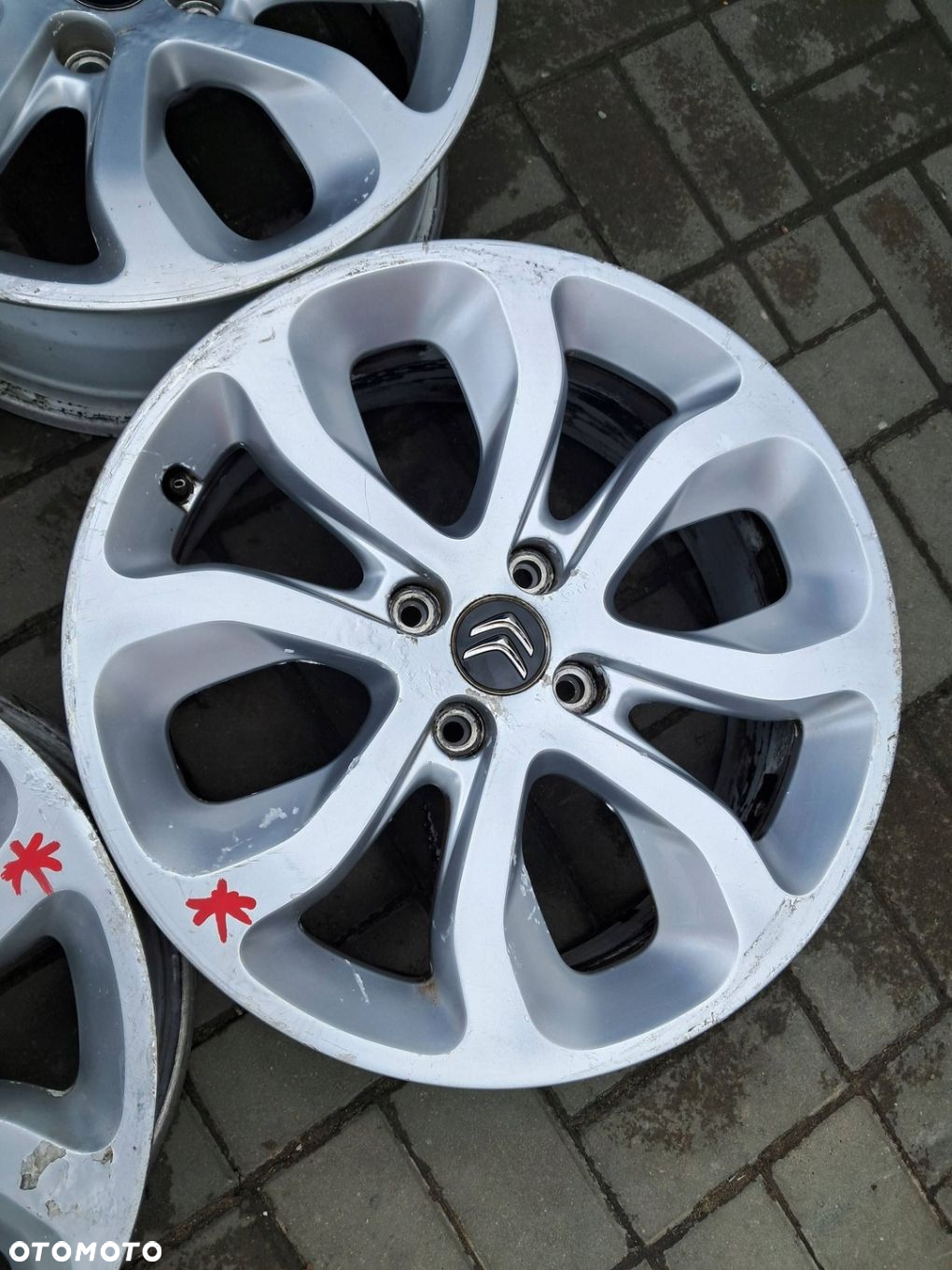 Citroen C3 II DS3 Felgi aluminiowe 17" 9671587277 7Jx17 ET26 4x108 - 5