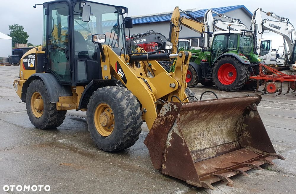 Caterpillar 906M - 5