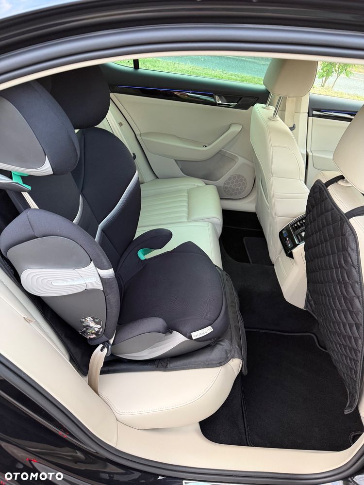 Skoda Superb 1.5 TSI L&K DSG - 15