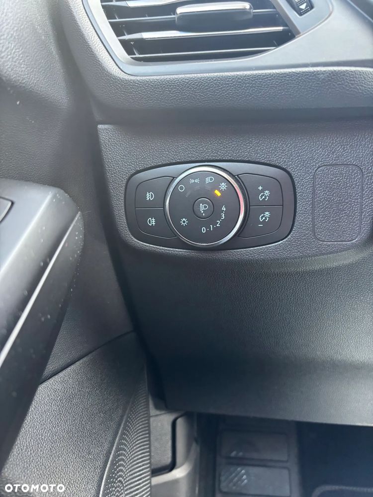 Ford Focus 1.5 EcoBlue STart-Stopp-System TITANIUM X - 22