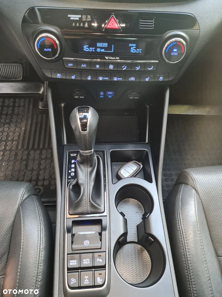 Hyundai Tucson 2.0 CRDI Premium 4WD - 14