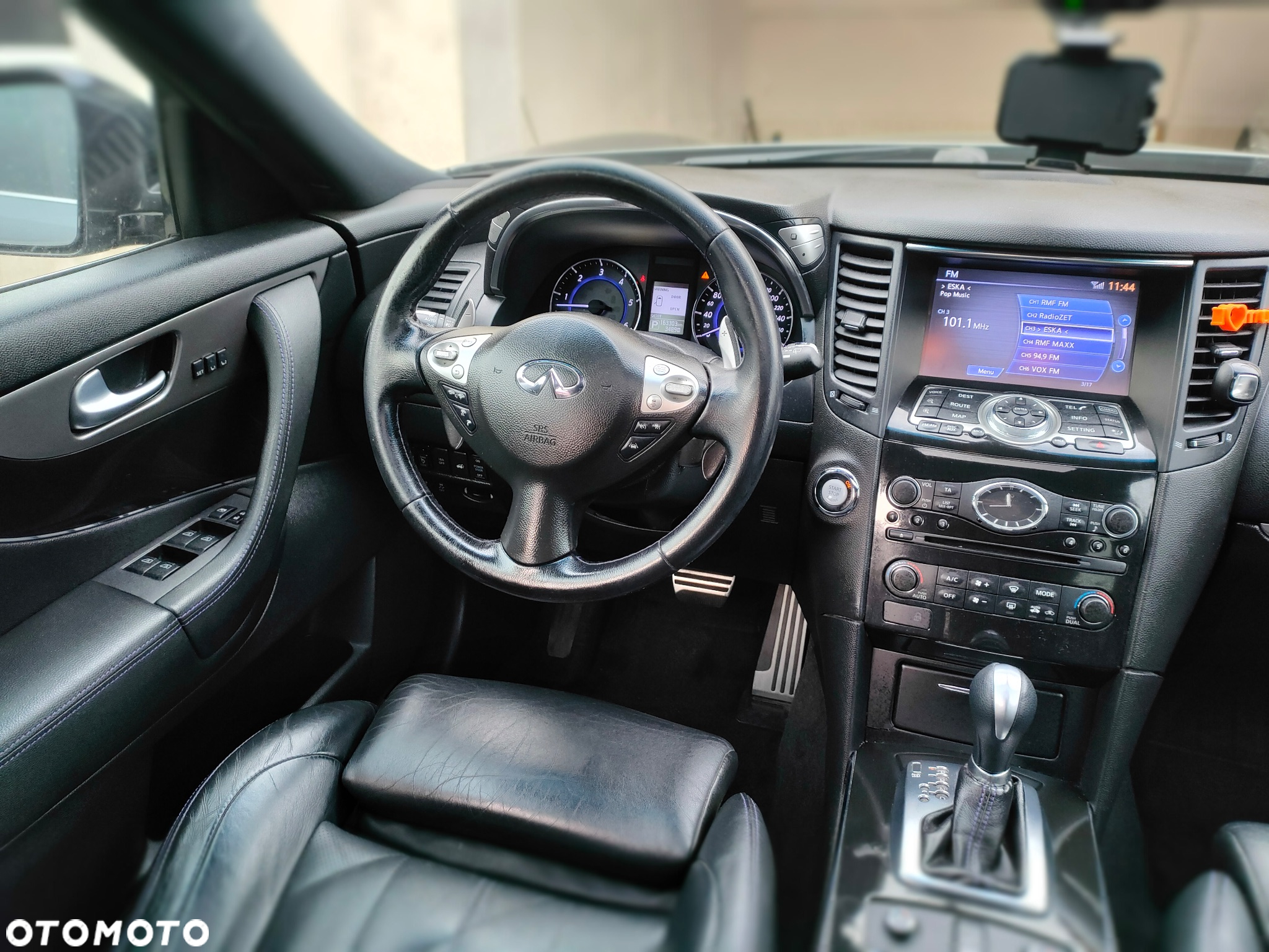 Infiniti QX70 3.0d S - 22