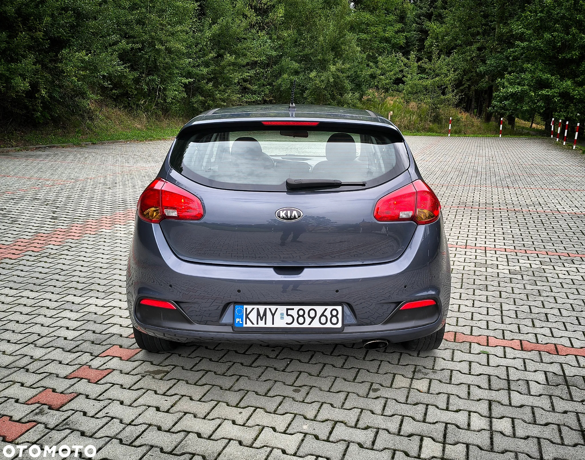 Kia Ceed - 4