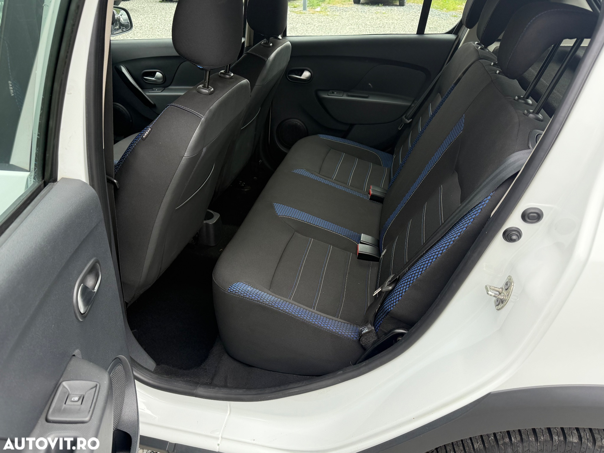 Dacia Sandero Stepway Blue dCi 95 Celebration - 18