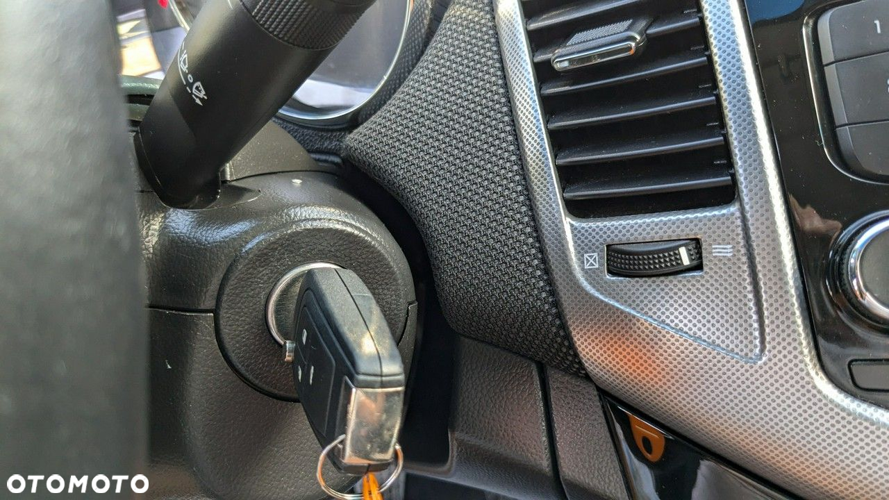 Chevrolet Cruze - 25