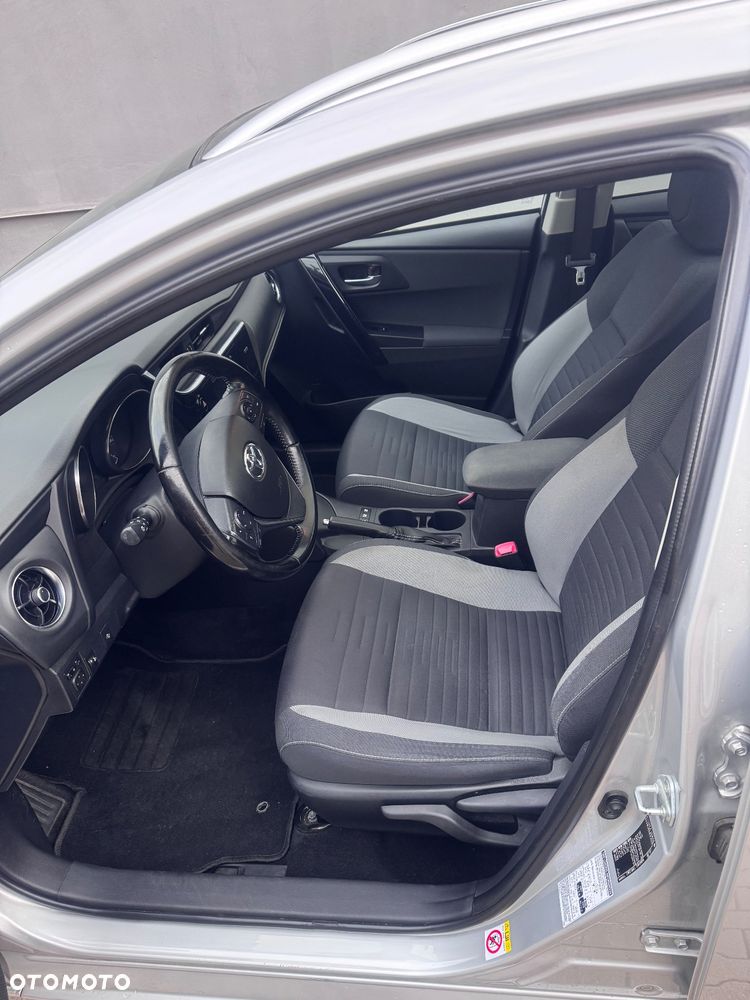 Toyota Auris 1.8 VVT-i Automatik Comfort - 8